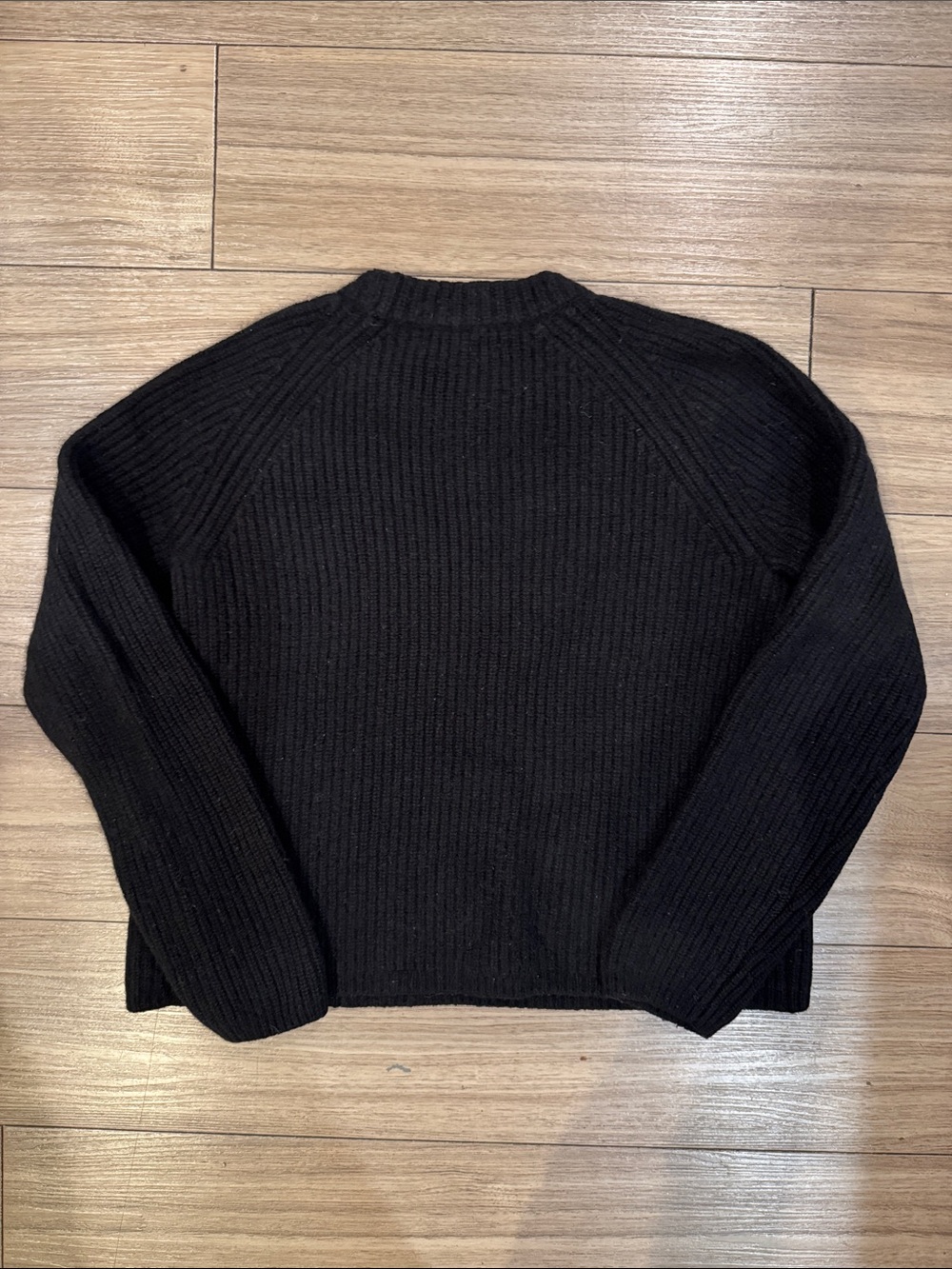 Quince Black Crewneck Sweater - Picture 7 of 10